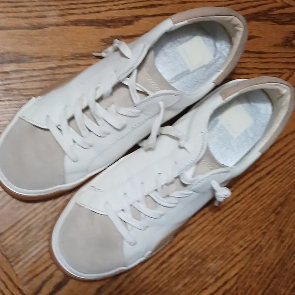 Dolce VITA WHITE LEATHER W BEIGE SUEDE Sneakers. Women's 8.5. New - Picture 8 of 12